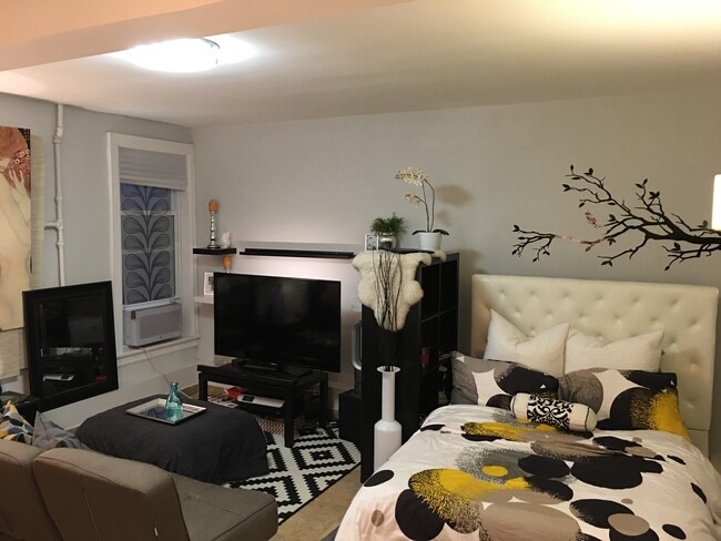 Building Photo - 4516 41ST ST Unit Ground FL