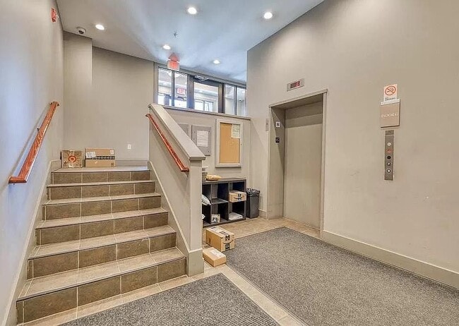 Building Photo - 533 Cambridge St Unit 304