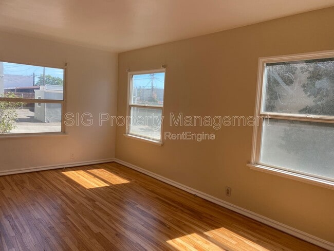 Photo - 228 E Maple St Unit D