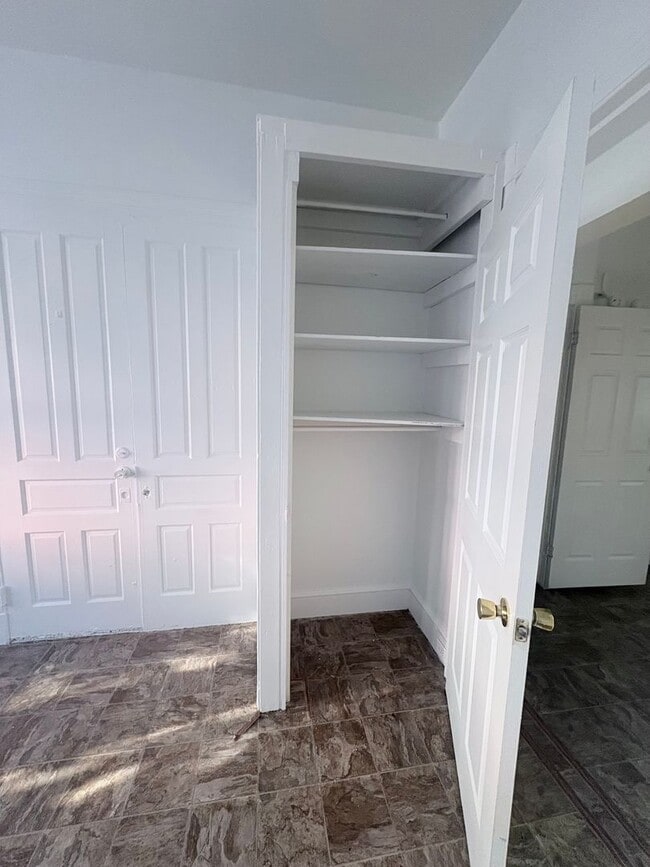 Photo - 1 Bedroom Apt Located in the York City