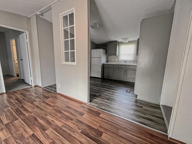 Photo - 4636 Rainbow Ln