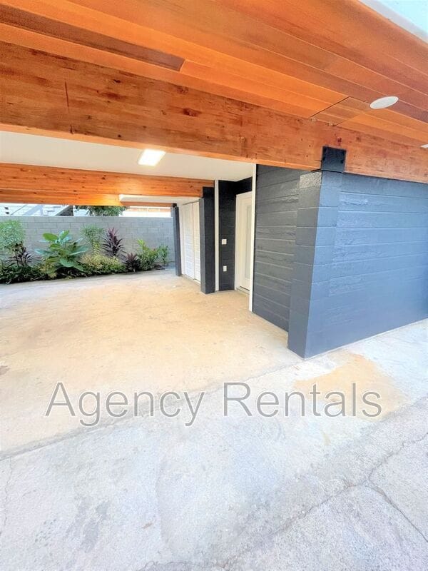 Photo - 3036 Monsarrat Ave Unit #C