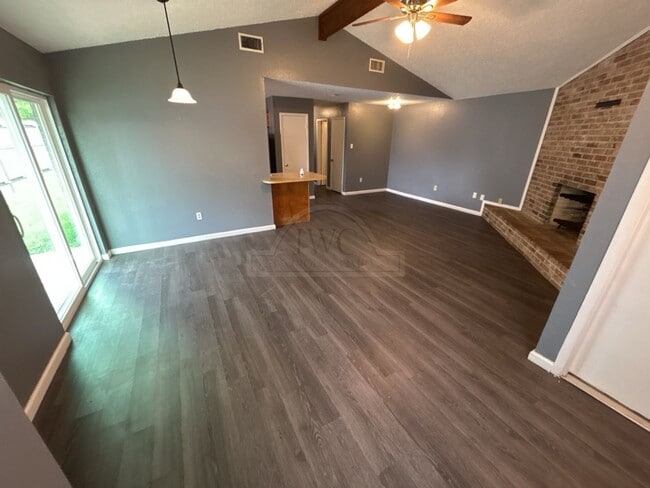 Photo - 2011 Windward Dr
