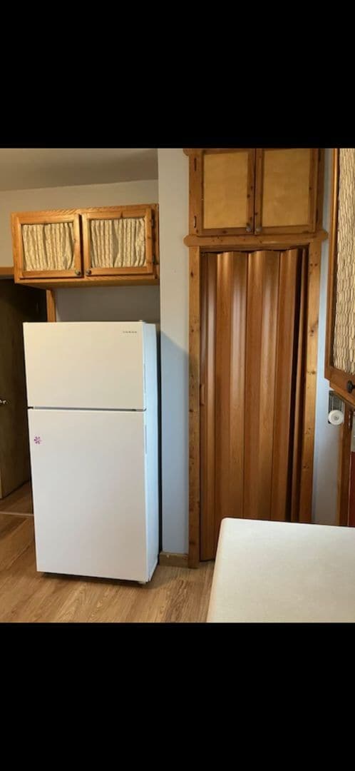 Photo - 229 Forest Ave W Unit Back (2)