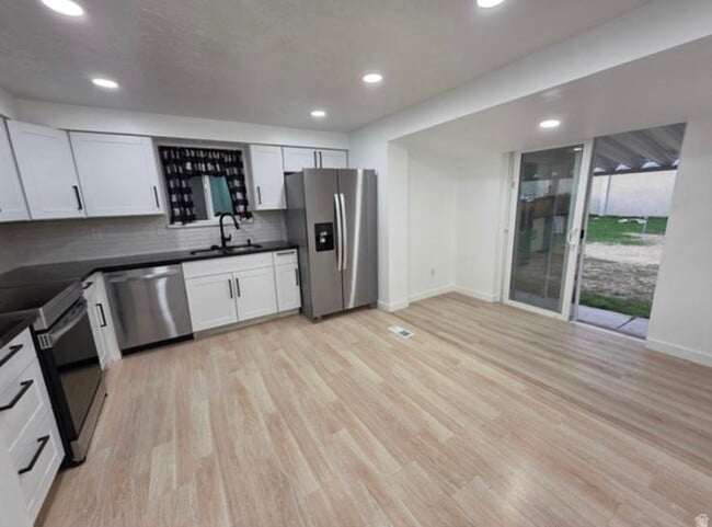 Photo - 1606 W 1960 N