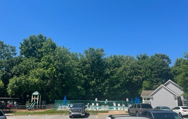 piscina y parque infantil - 7526 Coxton Ct Unidad E