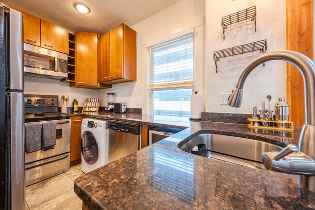 2015 E 12th Ave Unit SI FL2-ID1367372P