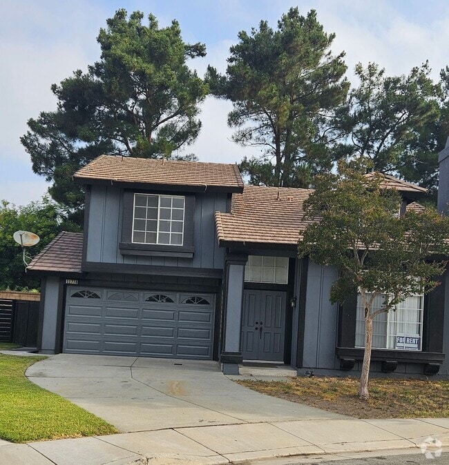 Building Photo - Beautiful 2-Story Home in Rancho Cucamonga!