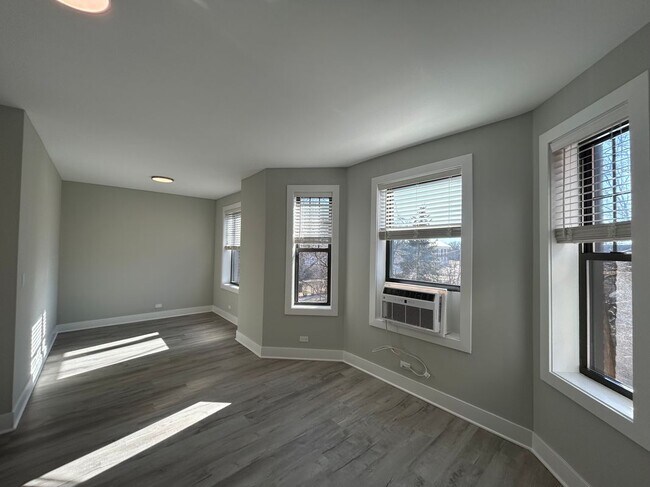 373 Hazel Ave Unit D2