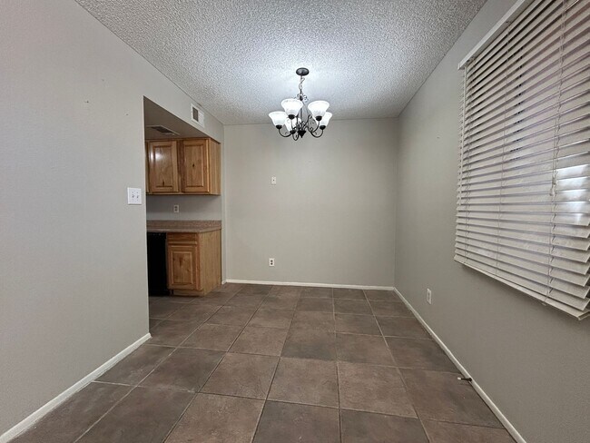 948 S Alma School Rd Unit 1