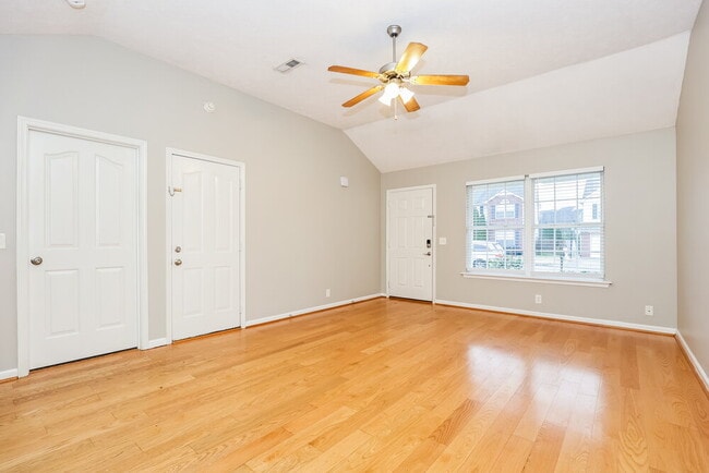 Photo - 8009 Maggie Ct