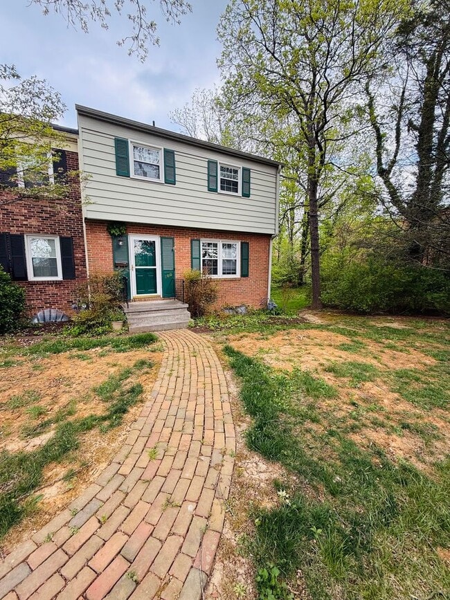 Photo - 4 Bedroom, 2.5 Bath Townhouse