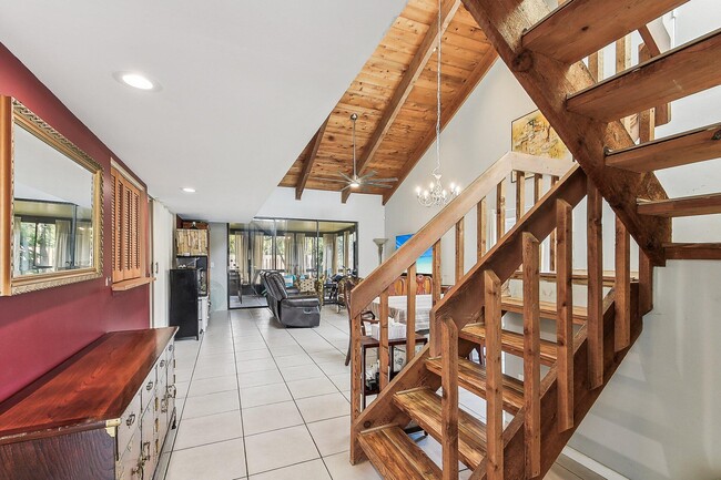 Photo - 11063 Oakdale Rd