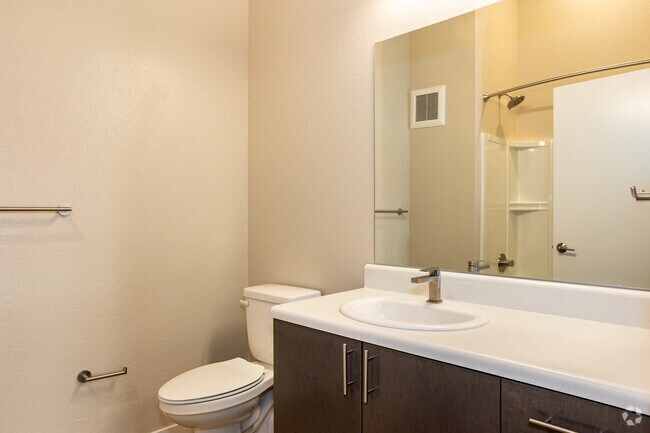 2BR, 2BA - 903SF - Crossing Pointe South Apartments