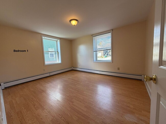 Photo - 122 Church St Unit B