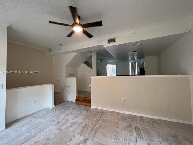 Photo - 2841 NE 185th St