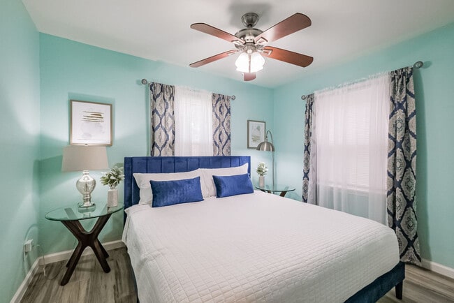 1329 W 21st St Unit SI FL1-ID1316406P