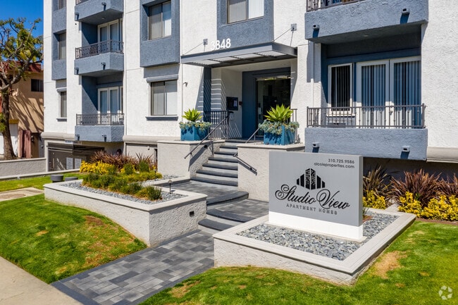 Studio View - Studio View Apartments