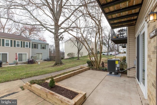 Building Photo - 6421 Birch Leaf Ct Unit 36A