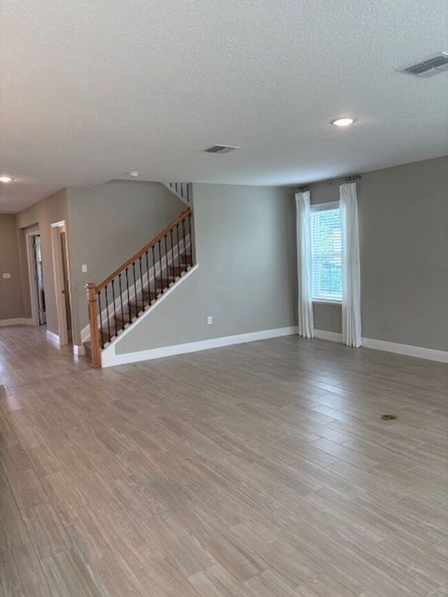Photo - FOR RENT – Luxury Model Home in Elegant Ma...
