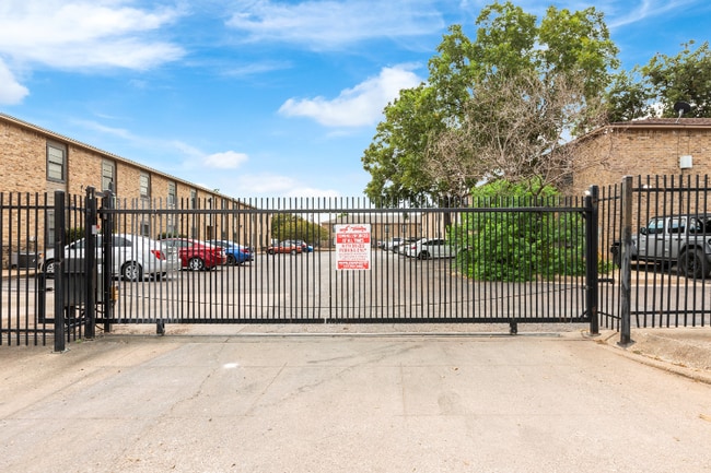 Photo - 1226 Baylor Ave Unit 120