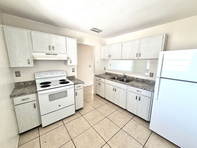 4228 62nd St W Unit 4228