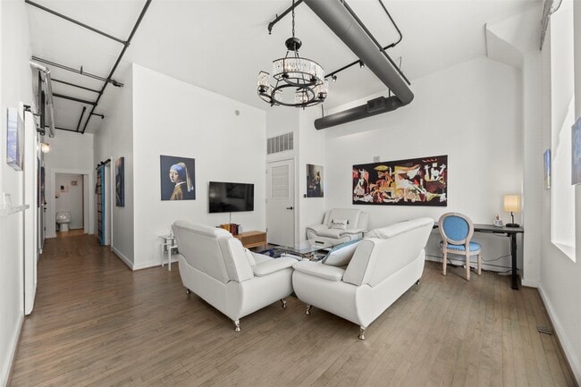 Photo - 705 Main St Unit 609