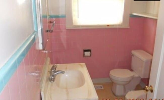 Photo - Perfect Midtown Location