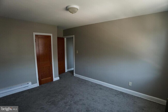 Photo - 4617 Wilkens Ave