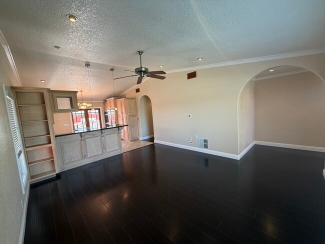 Photo - 9272 Sunridge Dr