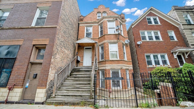 Building Photo - 2756 W 24th St Unit 2F Rental