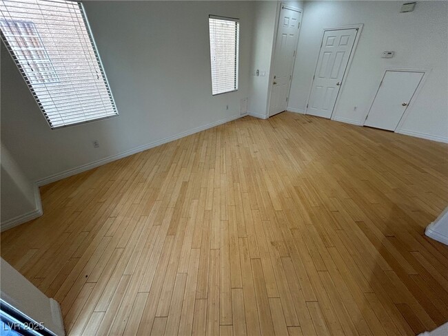 Photo - 5246 Coral Ribbon Ave