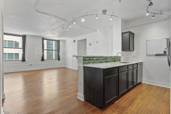 Building Photo - 444 17th St Unit 906