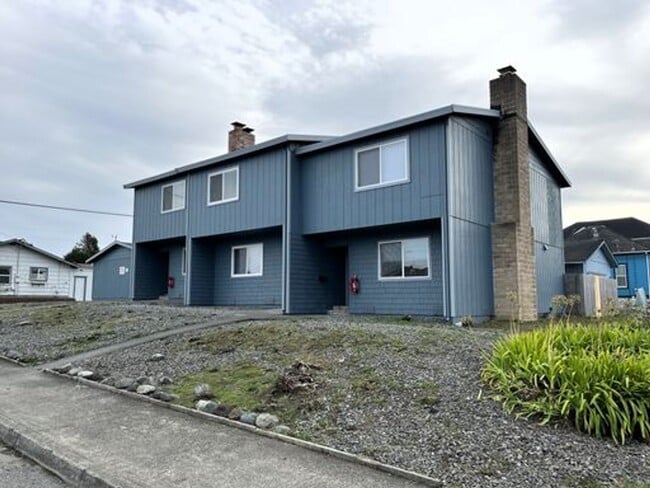 Building Photo - 31 W Dollison St Unit 31 W. Dollison #C [PRM: Marlene]