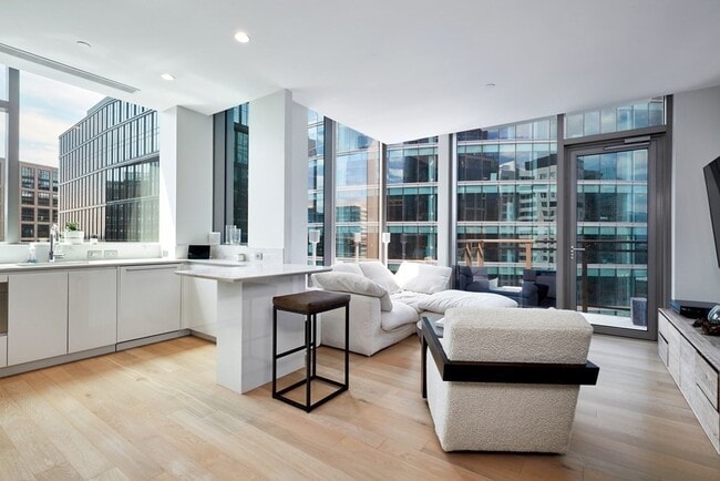 Photo - 133 Seaport Blvd Unit 1703