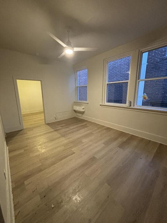 Photo - 404 E Bond St