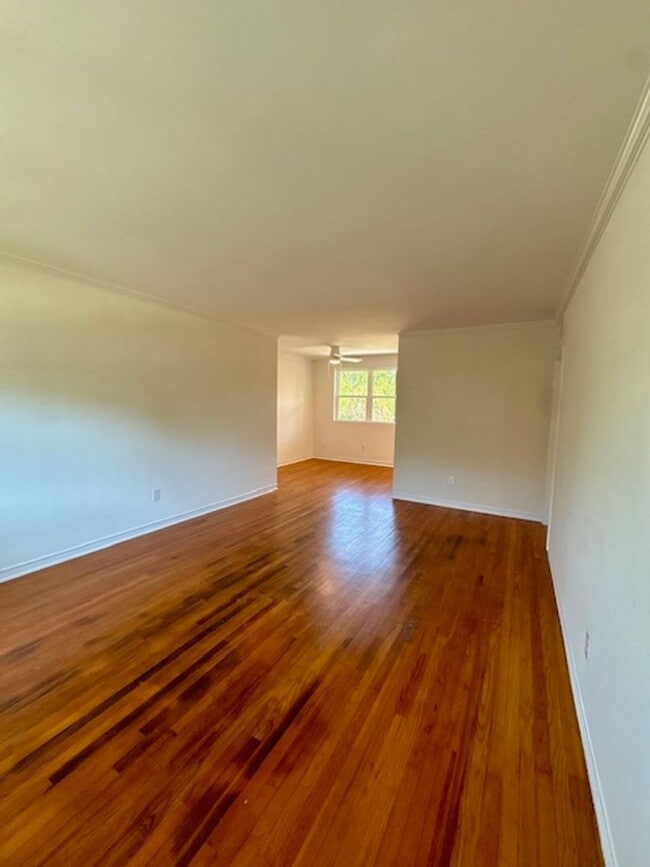 Photo - Fully Renovated Three Bedrooms Condo in South Windermere Unit C