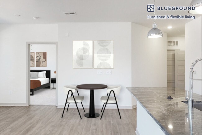 Photo - 820 Concorde Cir Unidad FL2-ID5339A