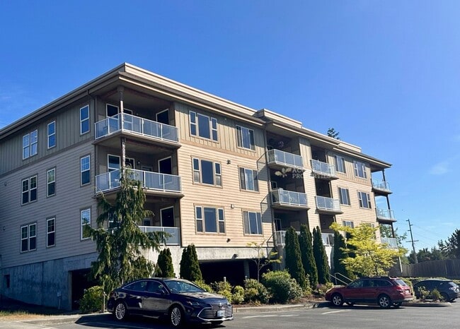 Building Photo - 1850 SW Scenic Heights St Unit B101