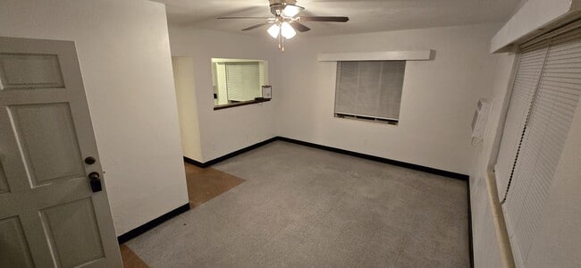 Building Photo - 1908 20th Ave W