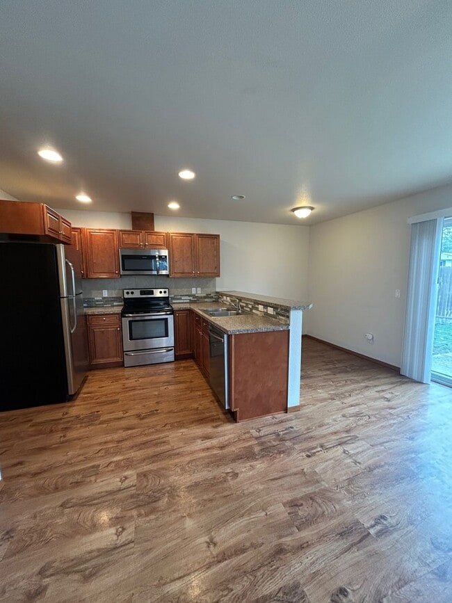 Photo - Spacious 3 Bedroom 2.5 Bath Duplex in Post Falls