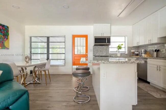 Photo - 1815 NE 154th St
