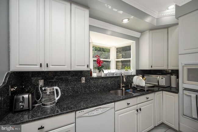 Photo - 16005 Kings Mountain Rd