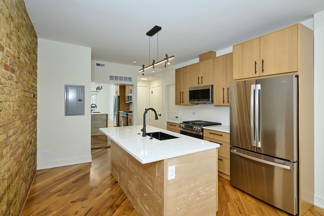 Photo - 5200 N Winthrop Ave Unit 3N