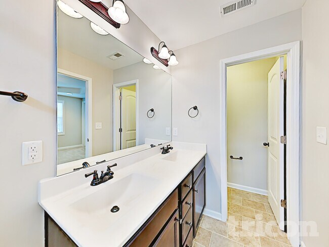 Building Photo - 70 Dropseed Ln