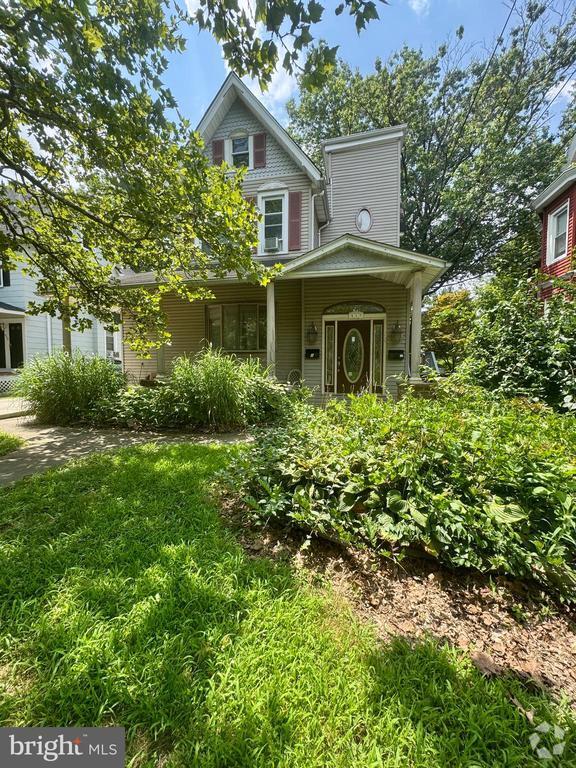 Building Photo - 417 Cinnaminson Ave Rental