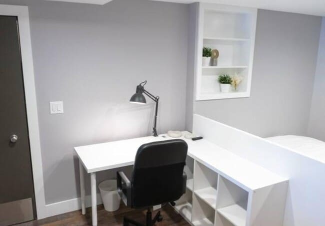 Photo - Dexter Unit 101 - Cozy & Stylish Studio – 12 Mins to UW, 10 min Space Needle, In-Unit... Unidad 101