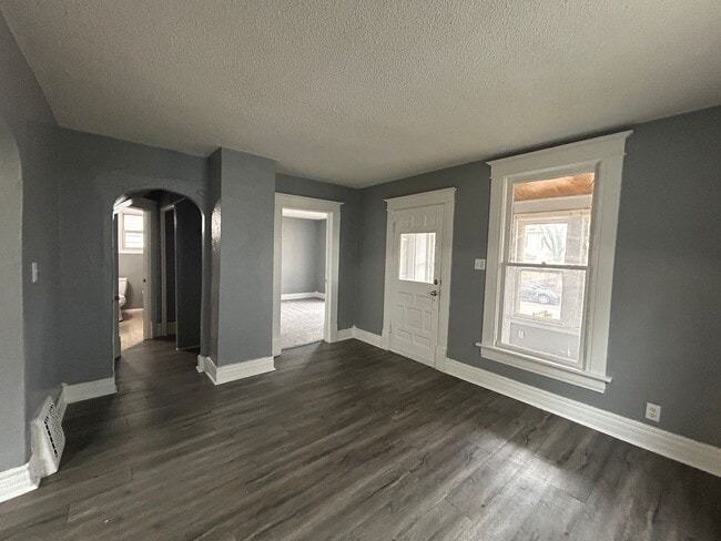 Photo - 3 Bedroom, 2 Bath house in East Moline