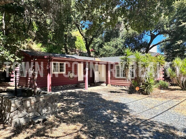 Building Photo - Charming Carmel Valley Retreat in Carmel U... Rental