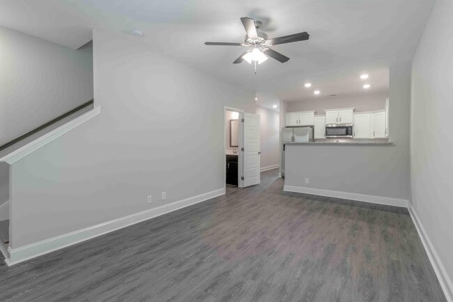 Photo - 275 Smithson Ln